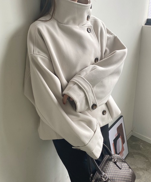 Futier land（フューティアランド）の「フェイクウールスタンドカラーショートコート（その他アウター・レディース・ブラウン/ブルー/アイボリー/ブラック/パープル・MEDIUM）」の2枚目の写真