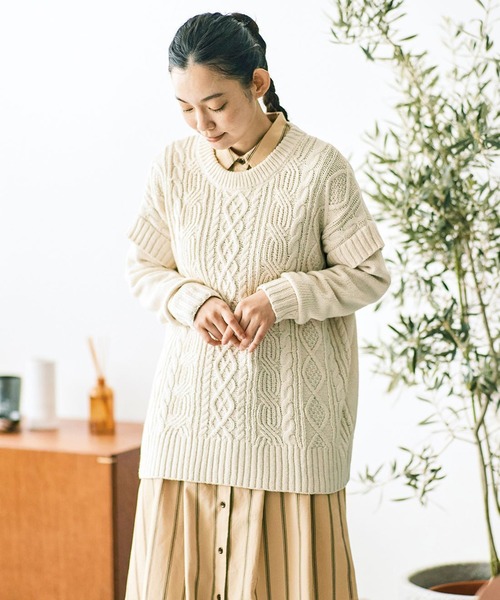 and myera(アンド マイラ)の「and myera アランニットセーター(ニット/セーター・レディース・ブラック/キナリ・MEDIUM/LARGE/X-LARGE/SMALL)」の6枚目の写真