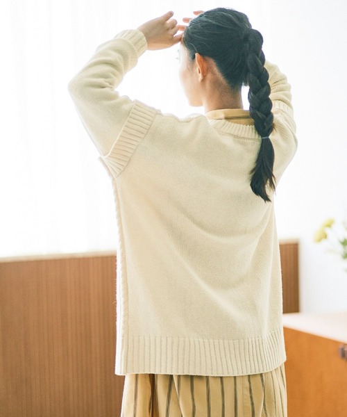 and myera(アンド マイラ)の「and myera アランニットセーター(ニット/セーター・レディース・ブラック/キナリ・MEDIUM/LARGE/X-LARGE/SMALL)」の9枚目の写真