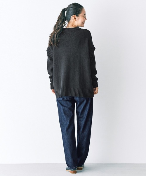 and myera(アンド マイラ)の「and myera アランニットセーター(ニット/セーター・レディース・ブラック/キナリ・MEDIUM/LARGE/X-LARGE/SMALL)」の4枚目の写真