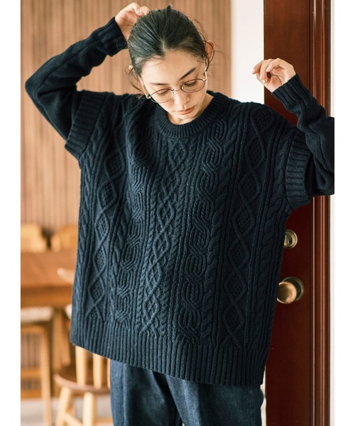 and myera(アンド マイラ)の「and myera アランニットセーター(ニット/セーター・レディース・ブラック/キナリ・MEDIUM/LARGE/X-LARGE/SMALL)」の13枚目の写真