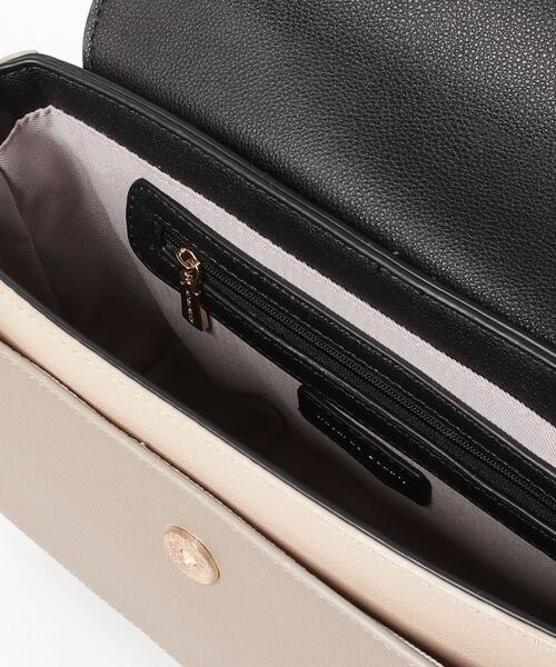 NATURAL BEAUTY（ナチュラルビューティー）の「【NATURAL BEAUTY BAG & WALLET】アミ ショルダーバッグ（ショルダーバッグ・レディース・ピンク/グレー系その他/ベージュ/グリーン・FREE）」の7枚目の写真