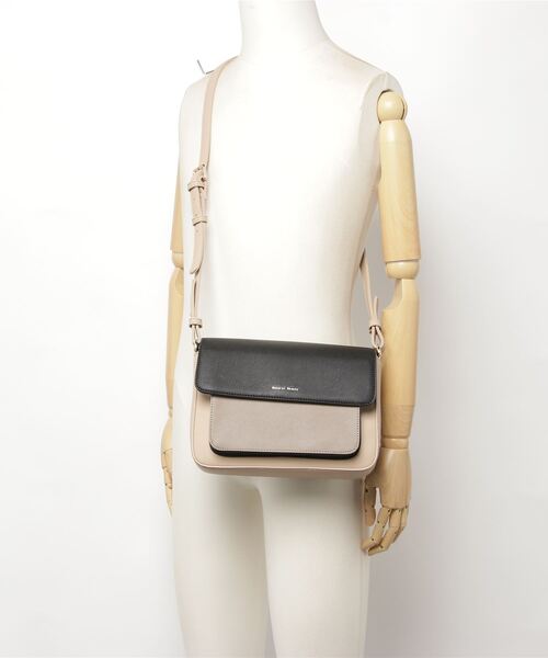 NATURAL BEAUTY（ナチュラルビューティー）の「【NATURAL BEAUTY BAG & WALLET】アミ ショルダーバッグ（ショルダーバッグ・レディース・ピンク/グレー系その他/ベージュ/グリーン・FREE）」の9枚目の写真