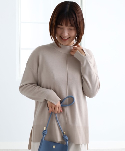 BELLUNA PLUS(ベルーナ)の「袖スリットデザインニットプルオーバー(ニット/セーター・レディース・アイボリー/オレンジ/ブラック・LARGE/X-LARGE/MEDIUM)」の2枚目の写真