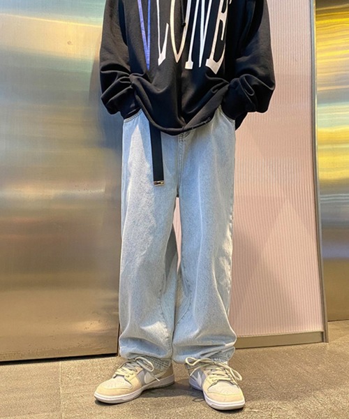 新品 DIESEL バック刺繍ストレートデニムパンツ 黒 サイズ27*ED61 新品 DIESEL バック刺繍ストレートデニムパンツ 黒 サイズ27