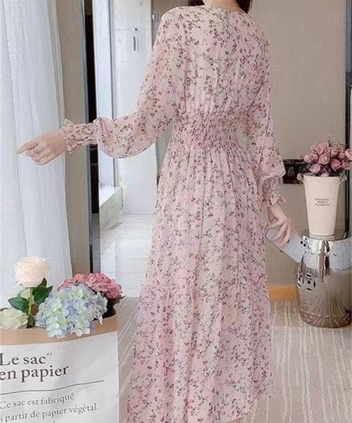 Ritzy(リッツィー)の「レトロ花柄フレアワンピース(ワンピース・レディース・アイボリー/ブルー系/パープル/ピンク系・M/L)」の11枚目の写真