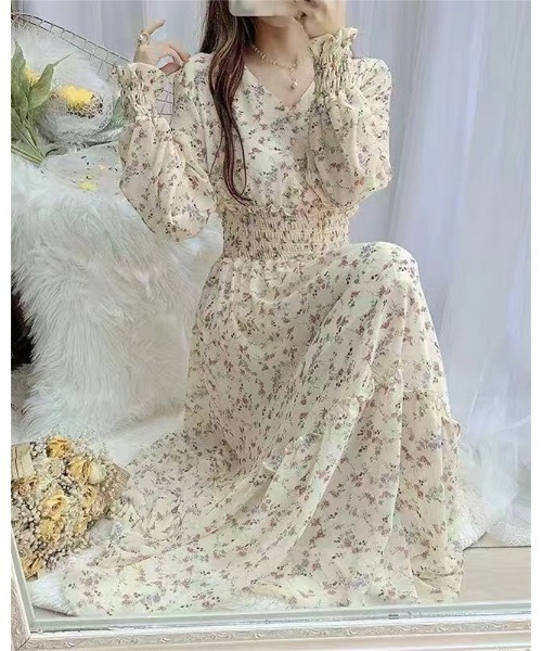 Ritzy(リッツィー)の「レトロ花柄フレアワンピース(ワンピース・レディース・アイボリー/ブルー系/パープル/ピンク系・M/L)」の10枚目の写真