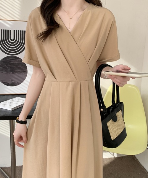 ABITOKYO(アビトーキョー)の「カシュクールAラインフレアワンピース(ワンピース・レディース・ブラウン/ブラック/グリーン/ベージュ/ネイビー/チャコールグレー/ブルーグレー・L/M)」の20枚目の写真