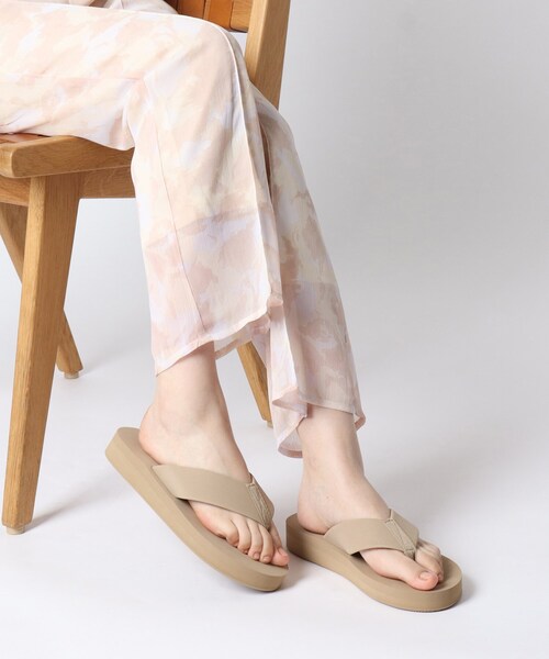 ESPERANZA（エスペランサ）の「メッセージトングビーサン（サンダル・レディース・ブラック系8/ベージュ系8・S/M/L/LL）」の21枚目の写真