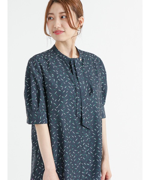 Te chichi（テチチ）の「柄アソート5分袖2WAYボウタイブラウス（シャツ/ブラウス・レディース・ネイビー/ベージュ/オフホワイト/イエロー・F）」の3枚目の写真