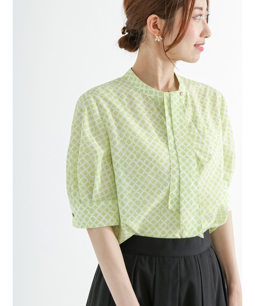 Te chichi（テチチ）の「柄アソート5分袖2WAYボウタイブラウス（シャツ/ブラウス・レディース・ネイビー/ベージュ/オフホワイト/イエロー・F）」の4枚目の写真