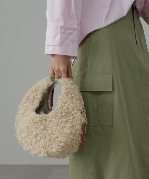 FREE'S MART(フリーズマート)の「◆ムーンワンショルバッグ(ショルダーバッグ・レディース・ベージュ系その他/ブラック・フリ-)」の2枚目の写真