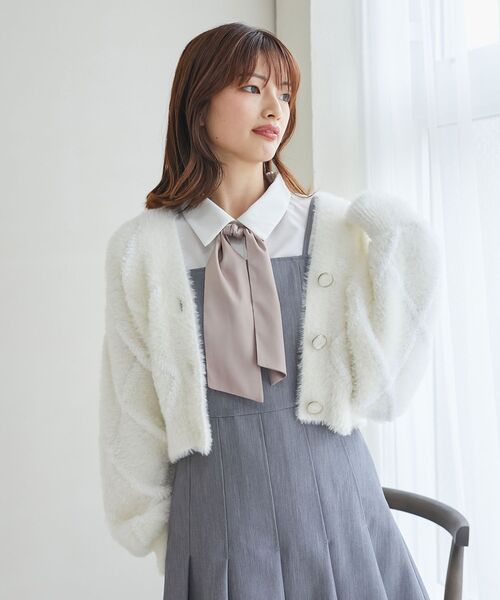 MAJESTIC LEGON（マジェスティックレゴン）の「スカーフリボンセットシャツ（シャツ/ブラウス・レディース・ブラック/オフホワイト/ホワイト系その他・MEDIUM）」の15枚目の写真