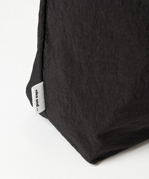 niko and...(ニコアンド)の「オリジナルドロストショルダーバッグ(ショルダーバッグ・レディース・ブルー/アイボリー/ブラック・0)」の17枚目の写真