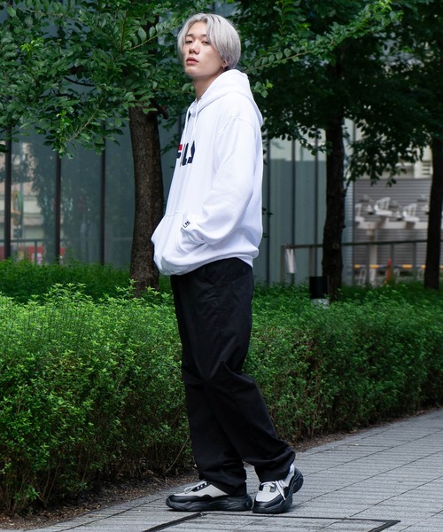 FILA(フィラ)の「【FILA/フィラ】デカロゴプリント 裏起毛フーディー プルパーカー(パーカー・メンズ・ホワイト/ブラック/杢グレー/ネイビー・MEDIUM/LARGE/X-LARGE)」の13枚目の写真