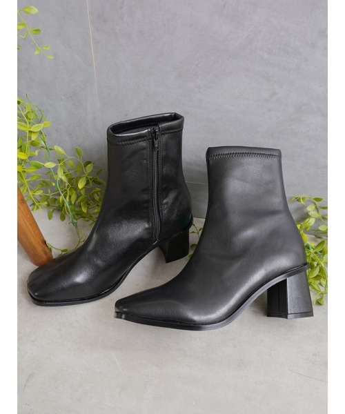 Fabby fabby(ファビィーファビィー)の「ストレッチ共ヒールショートブーツ(ブーツ・レディース・ベージュ/ブラック・SMALL/MEDIUM/LARGE)」の3枚目の写真
