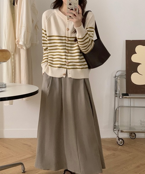 MILAE(ミレ)の「ボーダー柄ニットカーディガン(カーディガン/ボレロ・レディース・ブラウン/ネイビー/カーキ・FREE)」の8枚目の写真