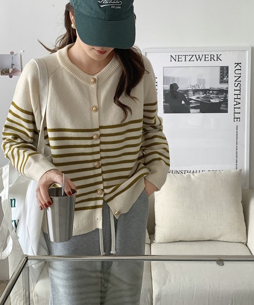 MILAE(ミレ)の「ボーダー柄ニットカーディガン(カーディガン/ボレロ・レディース・ブラウン/ネイビー/カーキ・FREE)」の16枚目の写真