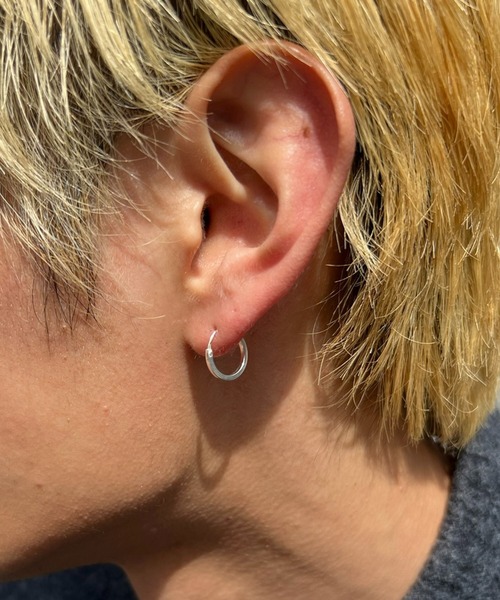 SETUP7(セットアップセブン)の「【SETUP7】カッティングフープピアス Sサイズ シルバー925 SSS(ピアス(片耳用)・メンズ・シルバー・FREE)」の5枚目の写真