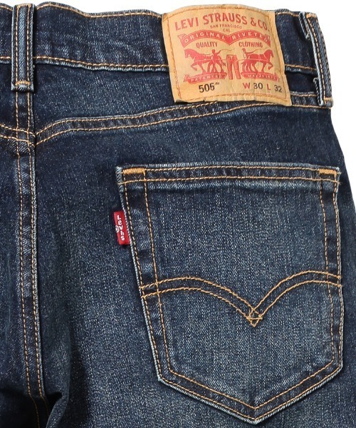 Levi's（リーバイス）の「Levi's リーバイス 505 REGULAR レギュラーストレート（デニムパンツ・メンズ・ワンウォッシュ/ダークインディゴブルー/ライトインディゴブルー・29inch/31inch/36inch/32inch/34inch/30inch/33inch/28inch）」の10枚目の写真