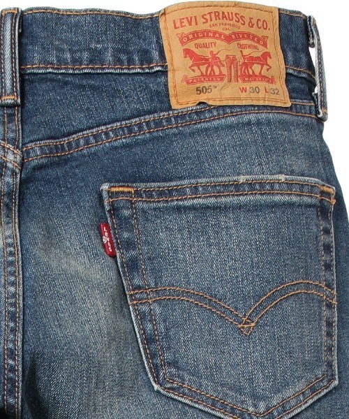 Levi's（リーバイス）の「Levi's リーバイス 505 REGULAR レギュラーストレート（デニムパンツ・メンズ・ワンウォッシュ/ダークインディゴブルー/ライトインディゴブルー・29inch/31inch/36inch/32inch/34inch/30inch/33inch/28inch）」の12枚目の写真