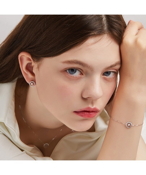 Mベーシックスターリング シルバー ホワイトピアス