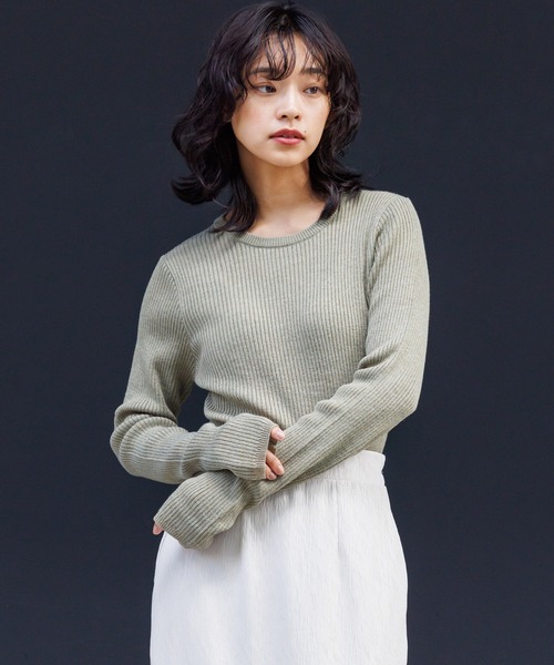 mili an deni(ミリアンデニ)の「ウォッシャブルリブニット指穴トップス(ニット/セーター・レディース・イエロー/カーキ/オフホワイト/ブラック/パープル/ライトベージュ・M)」の4枚目の写真