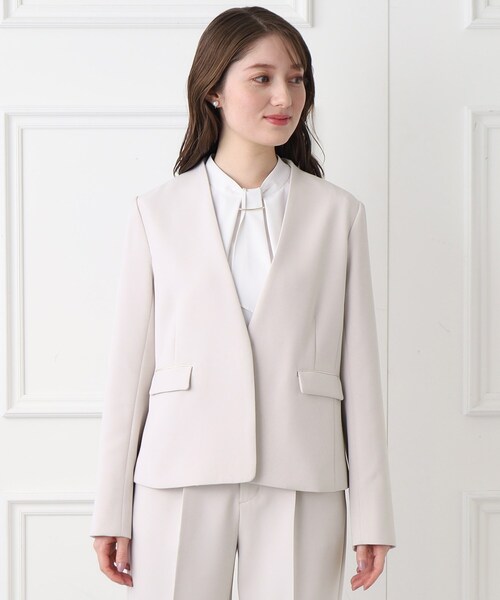 index（インデックス）の「◆≪通勤・セレモニー/セットアップ対応≫ ストレッチノーカラージャケット【洗濯機洗い可】（ノーカラージャケット・レディース・オリーブ/ナチュラル/ネイビー・38/42/36/40）」の21枚目の写真