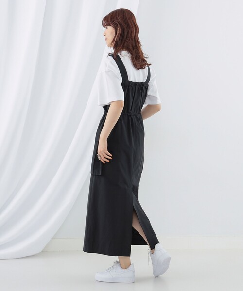 Ray BEAMS（レイビームス）の「カーゴポケット サロペット ワンピース（ワンピース・レディース・ブラック/ホワイト・1/0）」の9枚目の写真