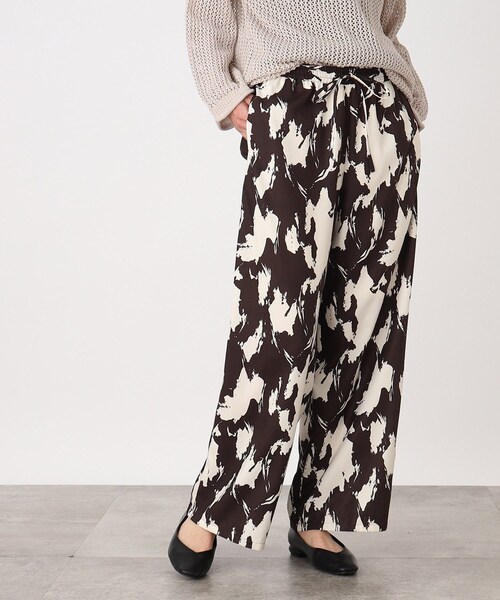 THE SHOP TK (ザ ショップ ティーケー )の「◆プリントイージーパンツ【洗濯機OK】(その他パンツ・レディース・ブラウン系その他2/ブラック系・12/13)」の7枚目の写真