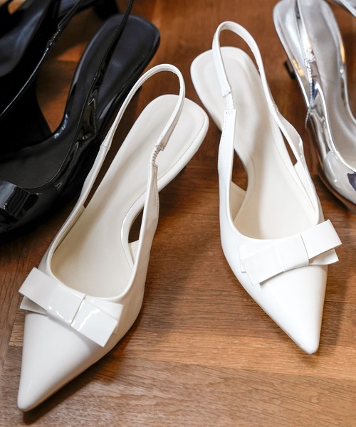 KOBE LETTUCE(コウベレタス)の「バックストラップリボンパンプス(パンプス・レディース・ブラック/オフホワイト/シルバー・L/LL/M/S)」の8枚目の写真