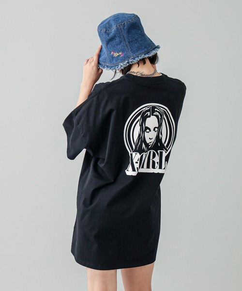 X-girl（エックスガール）の「CIRCLE BACKGROUND FACE LOGO S/S BIG TEE DRESS（ワンピース・レディース・ブラック/ホワイト・S/M）」の2枚目の写真
