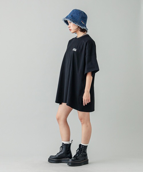 【Golden Circle⭐︎】Tシャツ 黒（フォト） / XL〈販売終了〉美品 セリーヌ CELINE CELINE Tシャツ 2X04I671Q 半袖 トリオンフ