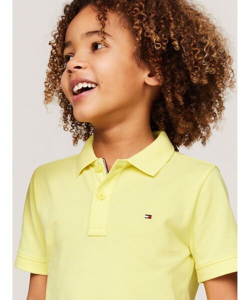 TOMMY HILFIGER（トミーヒルフィガー）の「BOYS フラッグロゴポロシャツ（ポロシャツ・キッズ・イエロー/ホワイト/ブルー/ネイビー・130cm/140cm/150cm/160cm）」の13枚目の写真