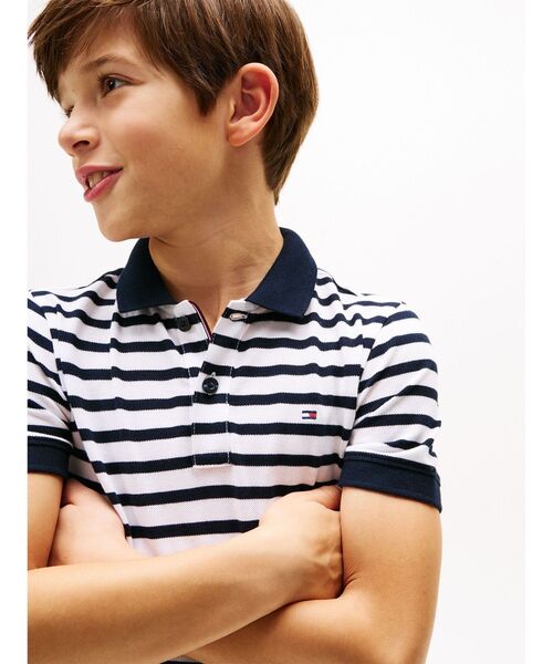 TOMMY HILFIGER（トミーヒルフィガー）の「BOYS フラッグロゴポロシャツ（ポロシャツ・キッズ・イエロー/ホワイト/ブルー/ネイビー・130cm/140cm/150cm/160cm）」の16枚目の写真