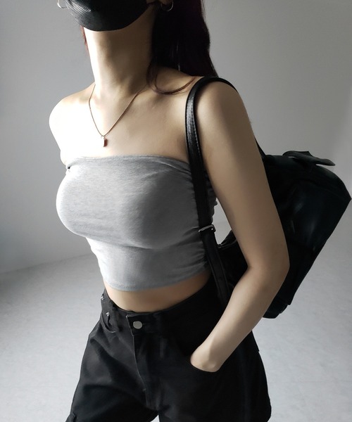 me+em select（ミームセレクト）の「【 カップ付き 】ショートスクエアチューブトップ／ short square tube top（チューブトップ・レディース・ブラック/グレー/ホワイト・FREE）」の17枚目の写真