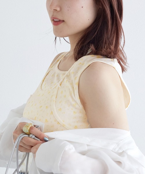 w closet(ダブルクローゼット)の「テレコレイヤード風タンクトップ(タンクトップ・レディース・チャコールグレー/オフホワイト/イエロー・FREE)」の16枚目の写真