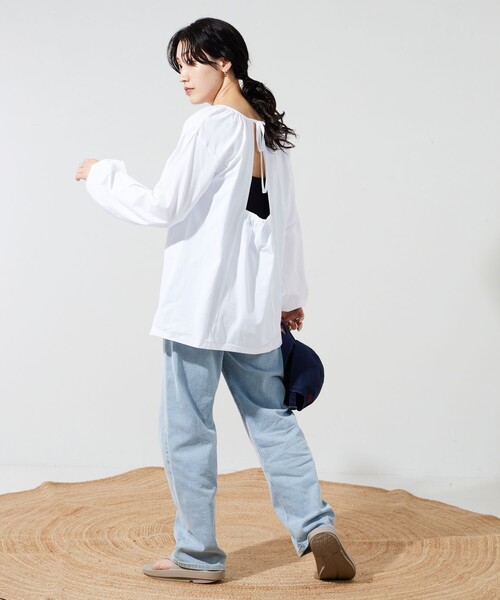 FREAK'S STORE（フリークスストア）の「限定展開　BILLABONG/ビラボン　別注 バック リボン ラッシュガード (水陸両用)（ラッシュガード・レディース・オフホワイト/ブラック/ベージュ・ﾌﾘ-）」の14枚目の写真