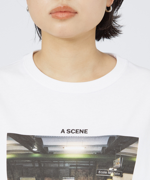 ABAHOUSE（アバハウス）の「【LE TRIO ABAHOUSE】A SCENE / グラフィックTシャツ / ユニセックス着用可（Tシャツ/カットソー・メンズ・ホワイト・48/46/44）」の16枚目の写真