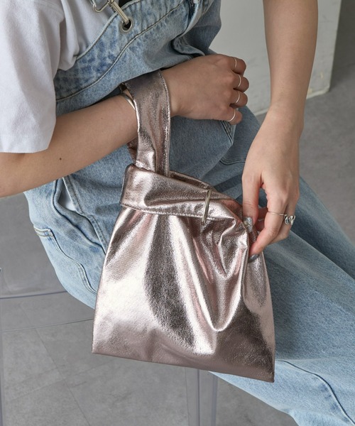 CIAOPANIC TYPY（チャオパニックティピー）の「■カラビナ付きメタルクラッシュBAG（トートバッグ・レディース・シルバー/ブラック/ブロンズ/ピンク/ゴールド・ONE SIZE）」の5枚目の写真