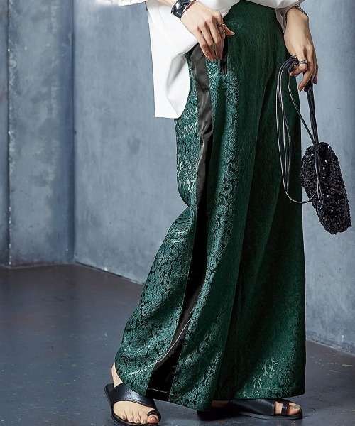 Soiunique（スワユニーク）の「サイドライン総柄ジャガードストレートパンツ ［Soiunique］（その他パンツ・レディース・ブラウン系/ブラック系/ダークグリーン系・M/L/LL）」の11枚目の写真