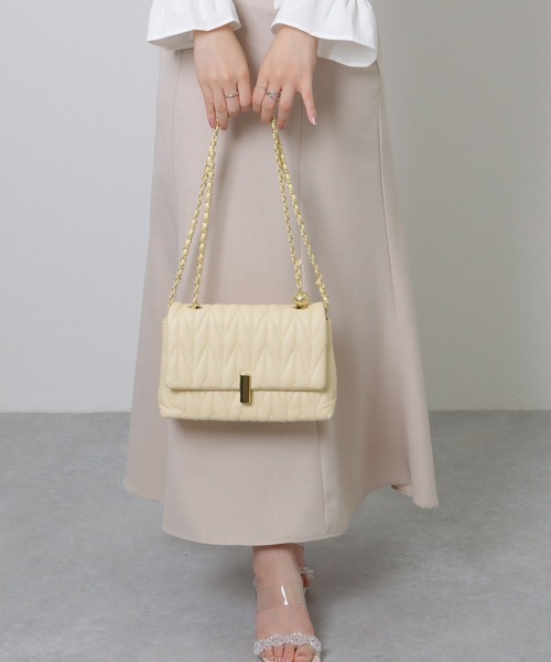 Lace Ladies(レースレディース)の「ヘリンボーン ステッチ 2WAY チェーン バッグ(ショルダーバッグ・レディース・イエロー/ブラック/アイボリー・FREE)」の10枚目の写真
