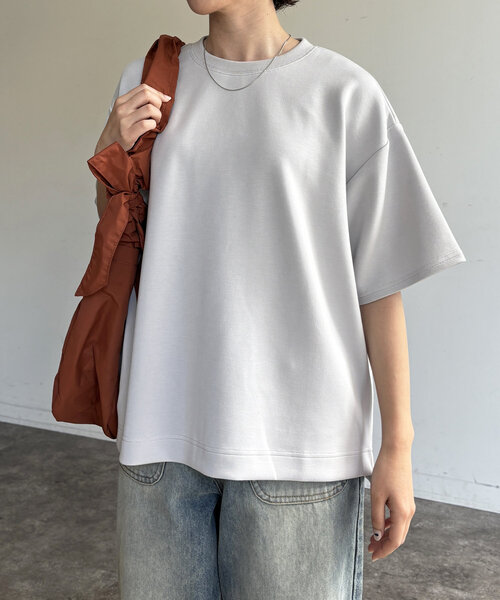 CPCM（シーピーシーエム）の「接触冷感ダンボールT（Tシャツ/カットソー・レディース・ホワイト/チャコールグレー/グレー/ブラック/ホワイト系その他2/グリーン系その他/ホワイト系その他・LARGE/SMALL/MEDIUM）」の6枚目の写真