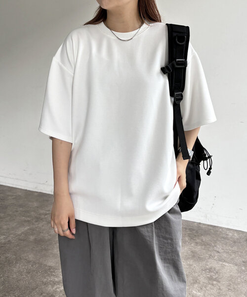 CPCM（シーピーシーエム）の「接触冷感ダンボールT（Tシャツ/カットソー・レディース・ホワイト/チャコールグレー/グレー/ブラック/ホワイト系その他2/グリーン系その他/ホワイト系その他・LARGE/SMALL/MEDIUM）」の14枚目の写真