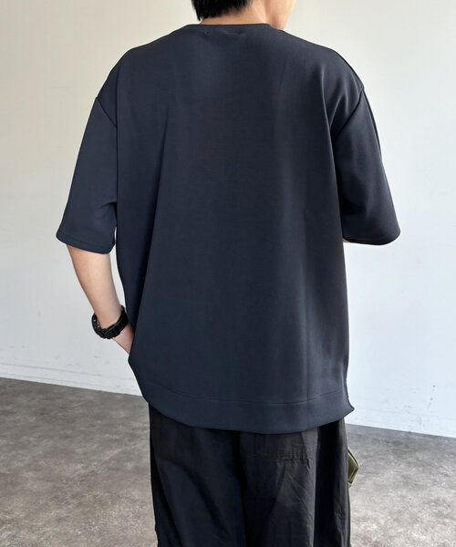 CPCM（シーピーシーエム）の「接触冷感ダンボールT（Tシャツ/カットソー・レディース・ホワイト/チャコールグレー/グレー/ブラック/ホワイト系その他2/グリーン系その他/ホワイト系その他・LARGE/SMALL/MEDIUM）」の15枚目の写真