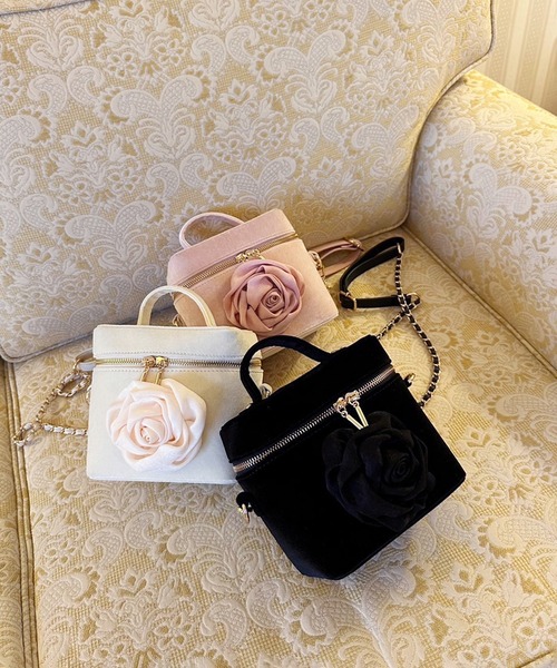 one after another NICE CLAUP（ワンアフターアナザーナイスクラップ）の「【plume】ローズバニティショルダーバッグ（ショルダーバッグ・レディース・ブラック/アイボリー/ピンク・FREE）」の20枚目の写真