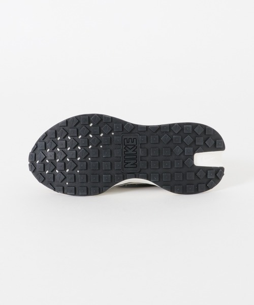 NIKE（ナイキ）の「NIKE　PHOENIX WAFFLE（スニーカー・レディース・ホワイト・24.5/23.5/24）」の3枚目の写真