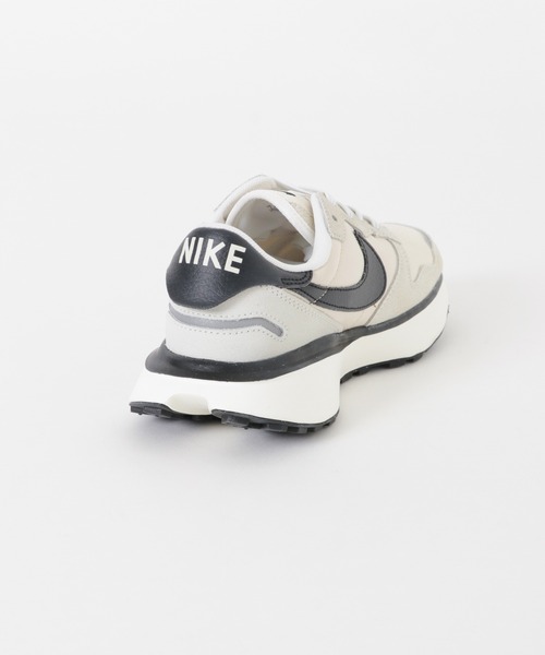 NIKE（ナイキ）の「NIKE　PHOENIX WAFFLE（スニーカー・レディース・ホワイト・24.5/23.5/24）」の4枚目の写真