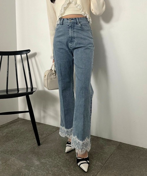 one after another NICE CLAUP（ワンアフターアナザーナイスクラップ）の「裾レース美脚ストレッチデニムパンツ（デニムパンツ・レディース・ライトブルー/ブルー/ネイビー・SMALL/MEDIUM）」の3枚目の写真