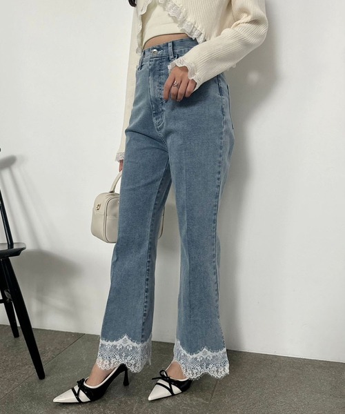 one after another NICE CLAUP（ワンアフターアナザーナイスクラップ）の「裾レース美脚ストレッチデニムパンツ（デニムパンツ・レディース・ライトブルー/ブルー/ネイビー・SMALL/MEDIUM）」の16枚目の写真